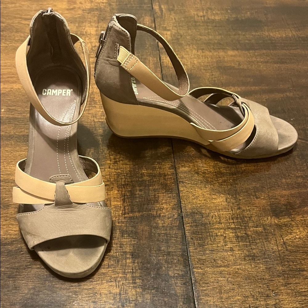 Camper Women's Beige and Taupe Wood Wedge Suede Sandals